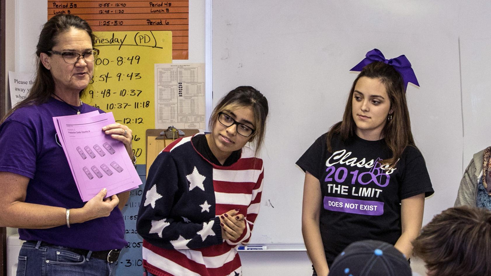 Unapproved economics class with ties to Koch network being taught in TUSD